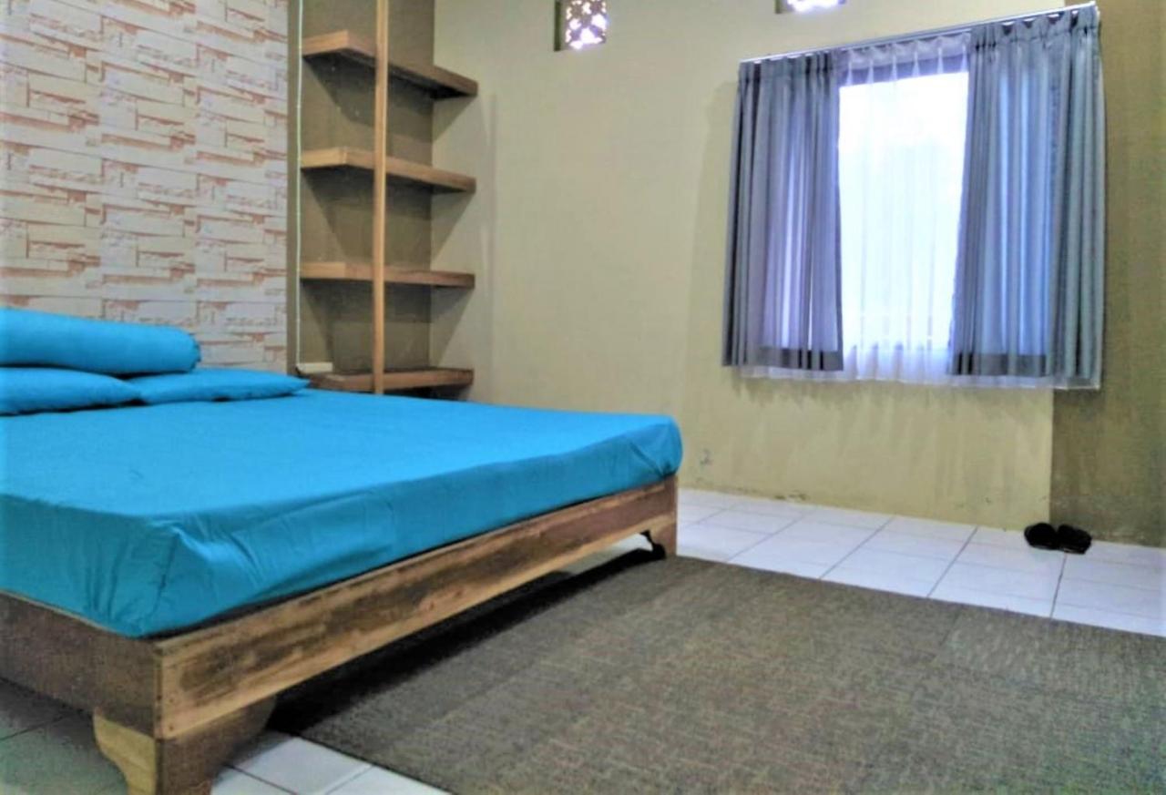 Penginapan Rudi Syariah Bantul Buitenkant foto